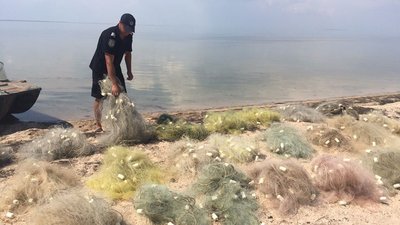 На Херсонщині поліцейські попередили браконьєрський вилов риби та креветок