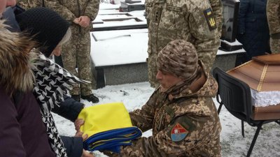 На Тернопільщині попрощалися із загиблим військовослужбовцем Володимиром Мадарашем На Тернопільщині попрощалися із загиблим військовослужбовцем Володимиром Мадарашем