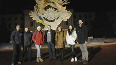 Хмельницькі революціонери. Ніч 21 листопада 2013 року. Фото: з особистого архіву Олега Майданюка. Хмельницькі революціонери. Ніч 21 листопада 2013 року. Фото: з особистого архіву Олега Майданюка.