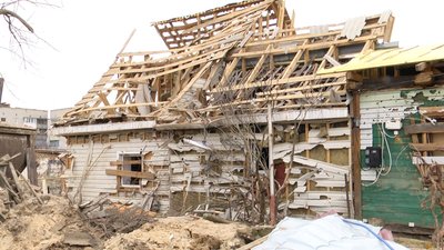 У Коростені розбирати завали будинків, зруйнованих внаслідок авіаударів, будуть після проведення тендерів