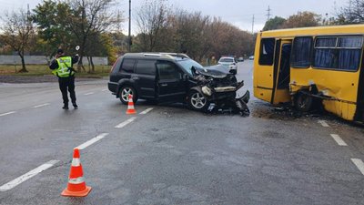 на Кіровоградщині сталась аварії за участі пасажирського автобуса