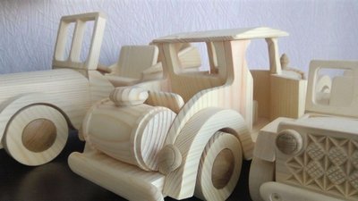 Майстер із Олександрії виготовляє дерев’яні іграшки, які зберігаються у багатьох колекціях світу Майстер із Олександрії виготовляє дерев’яні іграшки, які зберігаються у багатьох колекціях світу