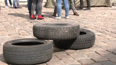 У Львові власники МАФ-ів пікетують під міською радою У Львові власники МАФ-ів пікетують під міською радою