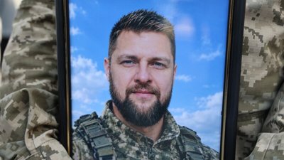 У Луцьку попрощалися з військовослужбовцями Василем Тихим та Максимом Василевським У Луцьку попрощалися з військовослужбовцями Василем Тихим та Максимом Василевським