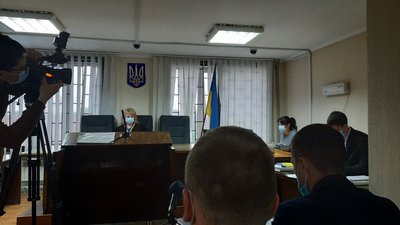 У Кропивницькому патрульного судять за перевищення повноважень. Під час затримання помер водій