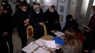 На Рівненщині вчителям вручають ноутбуки, куплені державою На Рівненщині вчителям вручають ноутбуки, куплені державою