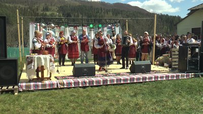Борщ з чорносливом, "чибриком", грибами. Як у Кричці, що на Прикарпатті, борщ варили Борщ з чорносливом, "чибриком", грибами. Як у Кричці, що на Прикарпатті, борщ варили