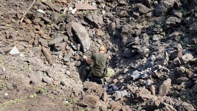 Окупанти РФ 20 серпня обстріляли Слатине на Харківщині: загинула жінка