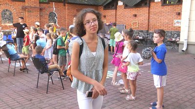 "Діти слухають казки": луцькі театрали влаштовують арттерапію "Діти слухають казки": луцькі театрали влаштовують арттерапію