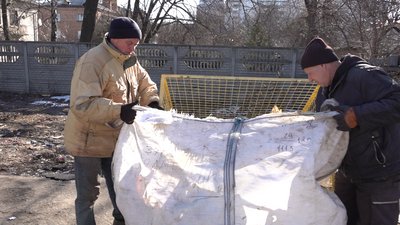Пластикове сміття — гроші безпритульним тваринам Пластикове сміття — гроші безпритульним тваринам