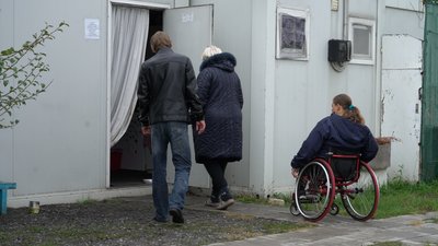 Історія родини з модульного містечка