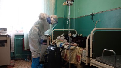 Річниця "ковіду" на Буковині. Як змінилась робота лікарів у десяти фото Річниця "ковіду" на Буковині. Як змінилась робота лікарів у десяти фото