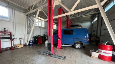 Переселенці з Херсонщини відкрили автокомплекс у Кривому Розі Переселенці з Херсонщини відкрили автокомплекс у Кривому Розі