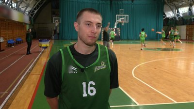 Капітан команди "Прикарпаття-Говерла" Сергій Старцев Капітан команди "Прикарпаття-Говерла" Сергій Старцев