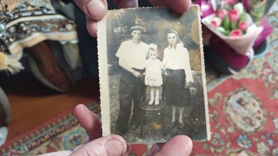 Марія Дребіт з чоловіком та донькою Марія Дребіт з чоловіком та донькою