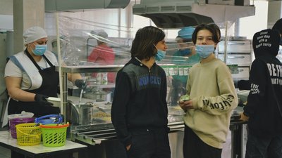 Гуляш, макарони та буряк: у школах Одеси запровадили нове меню Гуляш, макарони та буряк: у школах Одеси запровадили нове меню
