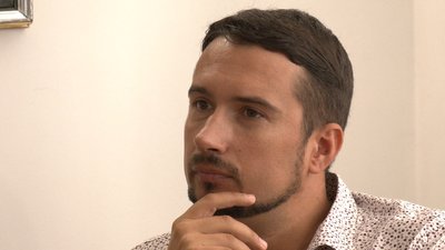 В Івано-Франківську письменник Тарас Ващук презентував книгу про життя українців на Близькому Сході В Івано-Франківську письменник Тарас Ващук презентував книгу про життя українців на Близькому Сході