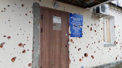 "Свято ніхто не скасовував": у деокупованих Циркунах нарядили новорічну ялинку "Свято ніхто не скасовував": у деокупованих Циркунах нарядили новорічну ялинку