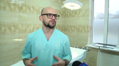 У Житомирі провели рідкісну операцію з видалення пухлини яєчника, яка утворилася внаслідок рецидиву У Житомирі провели рідкісну операцію з видалення пухлини яєчника, яка утворилася внаслідок рецидиву