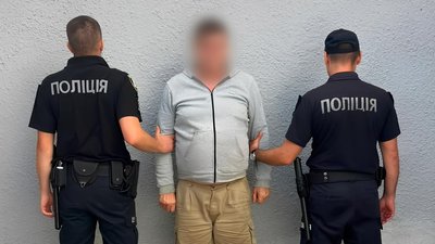 У Хустському районі затримали чоловіка за підозрою у пораненні ножем односельця