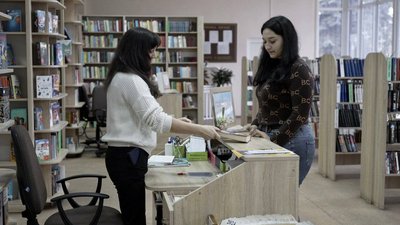 Акція "Book з добрих рук": у Вінниці збирають книги для бібліотек Акція "Book з добрих рук": у Вінниці збирають книги для бібліотек