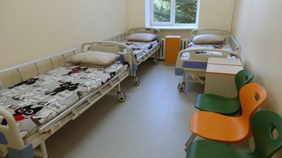 У відділення реабілітації закупили ліжка для дітей і батьків та сучасне обладнання У відділення реабілітації закупили ліжка для дітей і батьків та сучасне обладнання