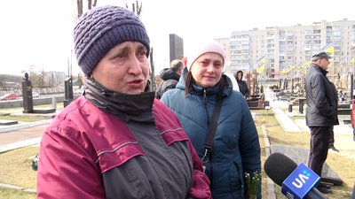 У Житомирі попрощалися з двома десантниками – Артемом Пастовенським і Максимом Богдановичем У Житомирі попрощалися з двома десантниками – Артемом Пастовенським і Максимом Богдановичем