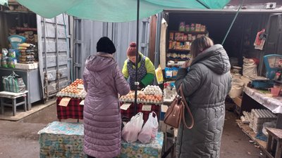 Продукти до новорічно-різдвяного столу в Полтаві: у скільки обійдуться Продукти до новорічно-різдвяного столу в Полтаві: у скільки обійдуться