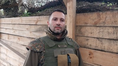 "Ми два роки під землею". Як живуть захисники у бліндажах на прикордонні Сумщини "Ми два роки під землею". Як живуть захисники у бліндажах на прикордонні Сумщини