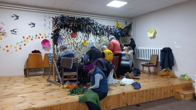 "Допомагаємо, чим можемо": у полтавському храмі збирають речі для тих, хто цього потребує