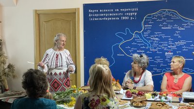 Медовий Спас у музеї спротиву Голодомору у Дніпрі Медовий Спас у музеї спротиву Голодомору у Дніпрі