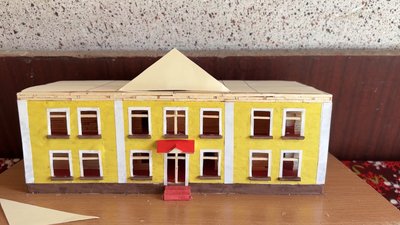 «Хобі привіз із собою»: на Тенопільщині переселенець з Херсона робить копії будівель з сірників «Хобі привіз із собою»: на Тенопільщині переселенець з Херсона робить копії будівель з сірників