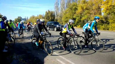 Перегони у 100 миль: у Херсоні вперше провели велоралі "Козацька миля"