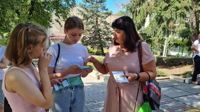 У Кропивницькому влаштували акцію з протидії торгівлі людми У Кропивницькому влаштували акцію з протидії торгівлі людми