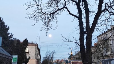небо, місяць