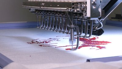 "Вишиванки, які знають за кордоном". Як подружжя Ткачуків у час війни облаштувало цех із пошиття етноодягу "Вишиванки, які знають за кордоном". Як подружжя Ткачуків у час війни облаштувало цех із пошиття етноодягу