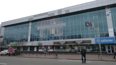 Рік тому росіяни обстріляли Центральний ринок у Чернігові: як вдалося вижити охоронцю та як відновлюють ринок Рік тому росіяни обстріляли Центральний ринок у Чернігові: як вдалося вижити охоронцю та як відновлюють ринок