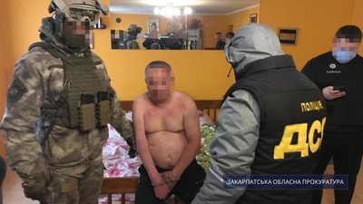 Судитимуть п’ятьох чоловіків, які розповсюджували на Закарпатті наркотики