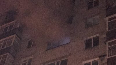 Пожежа у багатоповерхівці у Харкові: загинули двоє людей Пожежа у багатоповерхівці у Харкові: загинули двоє людей