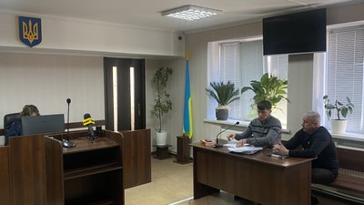 Судовий розгляд справи про шкільне харчування