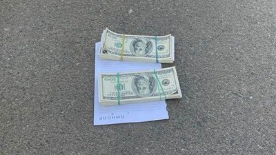 У Луцьку затримали організатора, який за 10 тисяч доларів переправляв призовників за кордон У Луцьку затримали організатора, який за 10 тисяч доларів переправляв призовників за кордон