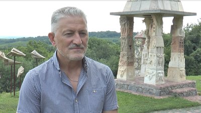Олесь Пошивайло, директор музею-заповідника гончарства в Опішні Олесь Пошивайло, директор музею-заповідника гончарства в Опішні