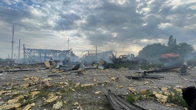Військові РФ двічі обстріляли "Іскандерами" Малокатеринівку Кушугумської ТГ Запорізької області: фото наслідків
