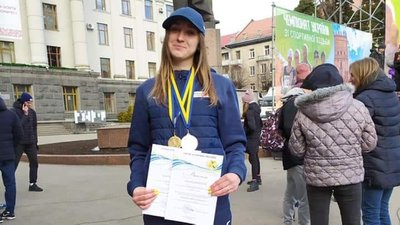 Дві волинянки встановили національні рекорди на чемпіонаті зі спортивної хотьби у Луцьку Дві волинянки встановили національні рекорди на чемпіонаті зі спортивної хотьби у Луцьку