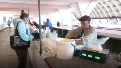 В Україні зросли ціни на кисломолочну продукцію. Яка вартість на ринках Дніпра