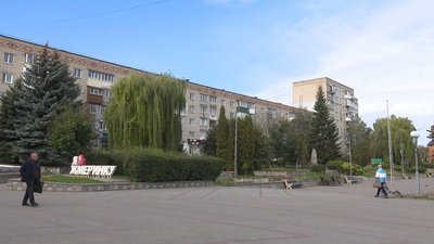 Збирають гроші, майструють буржуйки, печуть печиво: як громада на Вінниччині допомагає захисникам Збирають гроші, майструють буржуйки, печуть печиво: як громада на Вінниччині допомагає захисникам