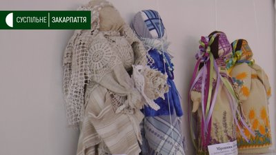 В Закарпатському музеї народної архітектури і побуту відкрилась виставка "Натхненні лялькою" В Закарпатському музеї народної архітектури і побуту відкрилась виставка "Натхненні лялькою"