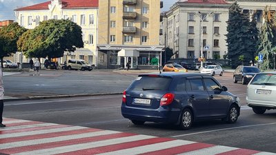 На Житомирщині таксистів, які надають послуги без реєстраторів розрахункових операцій, штрафуватимуть На Житомирщині таксистів, які надають послуги без реєстраторів розрахункових операцій, штрафуватимуть