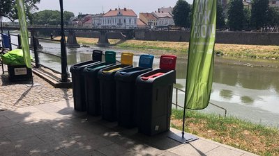 Екоквести та майстеркласи провели волонтери проєкту "Чисті пляжі разом" в Ужгороді