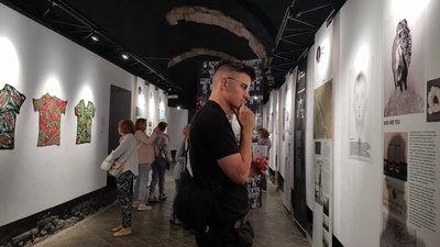 "Культурний діалог херсонців з рідним містом": У Львові відбулася виставка митців з Херсона "Культурний діалог херсонців з рідним містом": У Львові відбулася виставка митців з Херсона